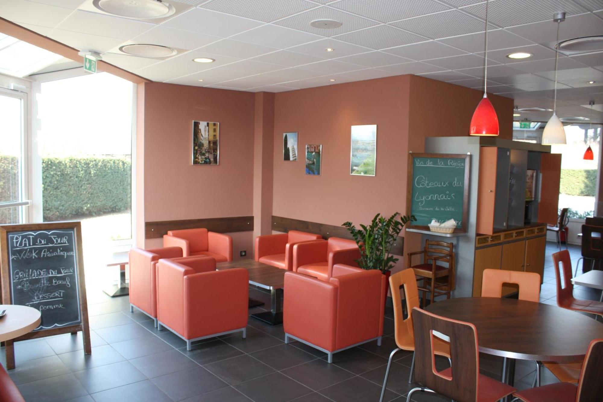 מלון Ibis Lyon Sud Chasse Sur Rhone מראה חיצוני תמונה