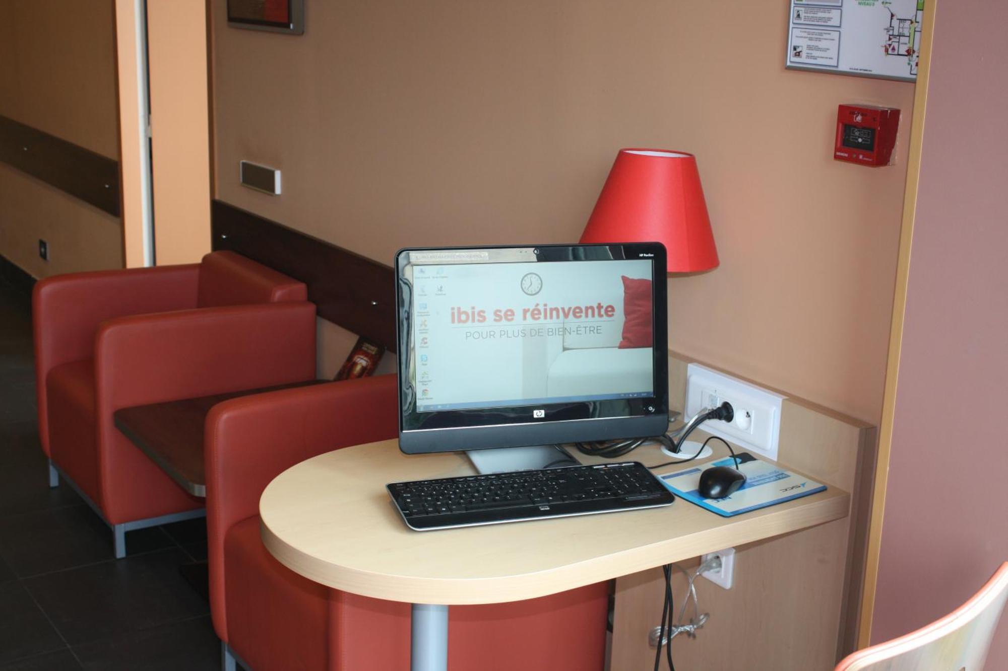 מלון Ibis Lyon Sud Chasse Sur Rhone מראה חיצוני תמונה