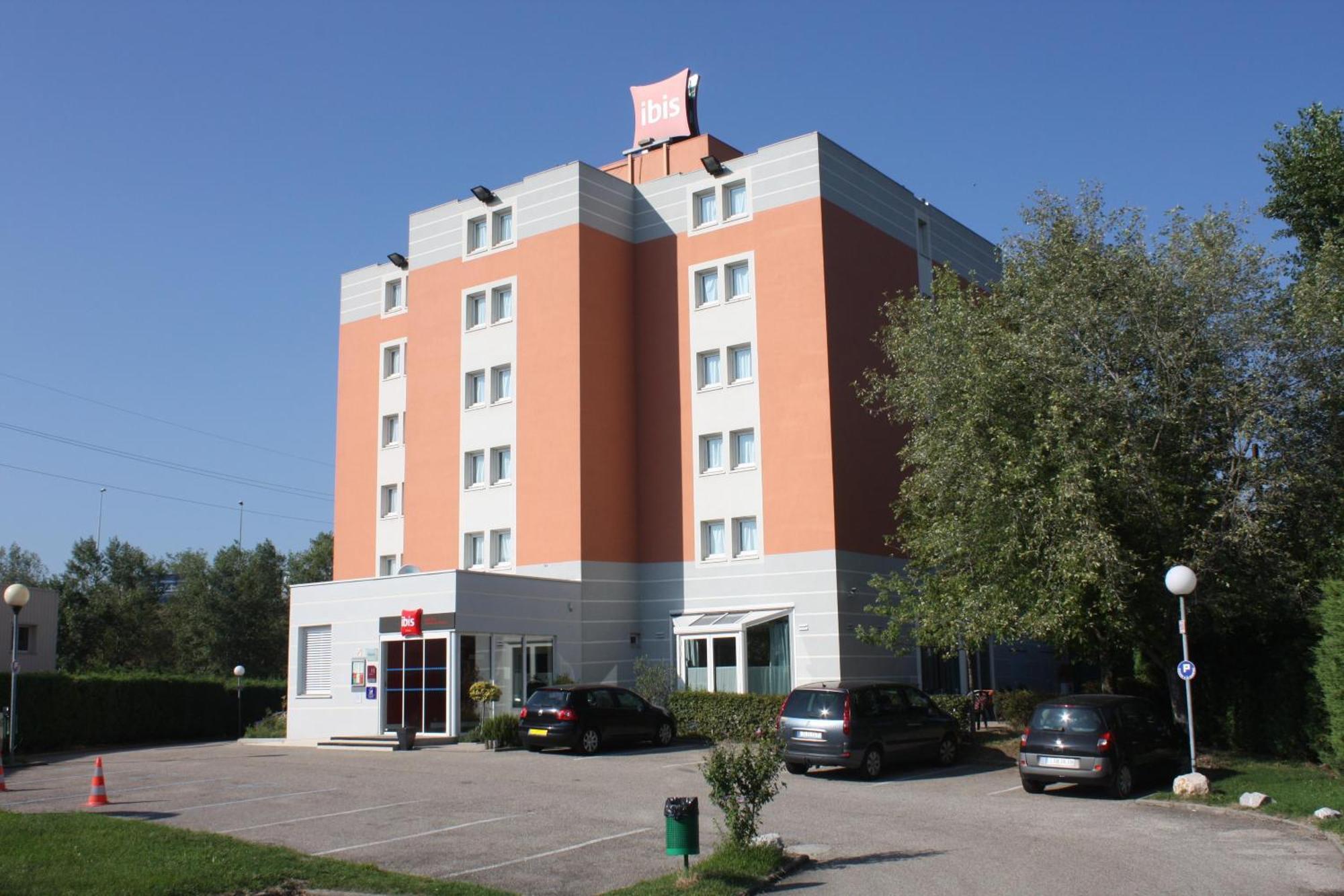 מלון Ibis Lyon Sud Chasse Sur Rhone מראה חיצוני תמונה
