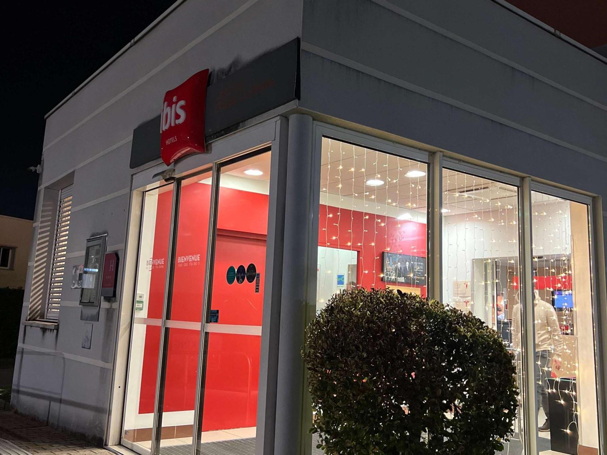 מלון Ibis Lyon Sud Chasse Sur Rhone מראה חיצוני תמונה
