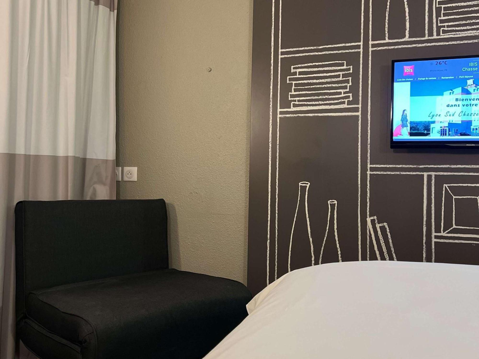 מלון Ibis Lyon Sud Chasse Sur Rhone מראה חיצוני תמונה